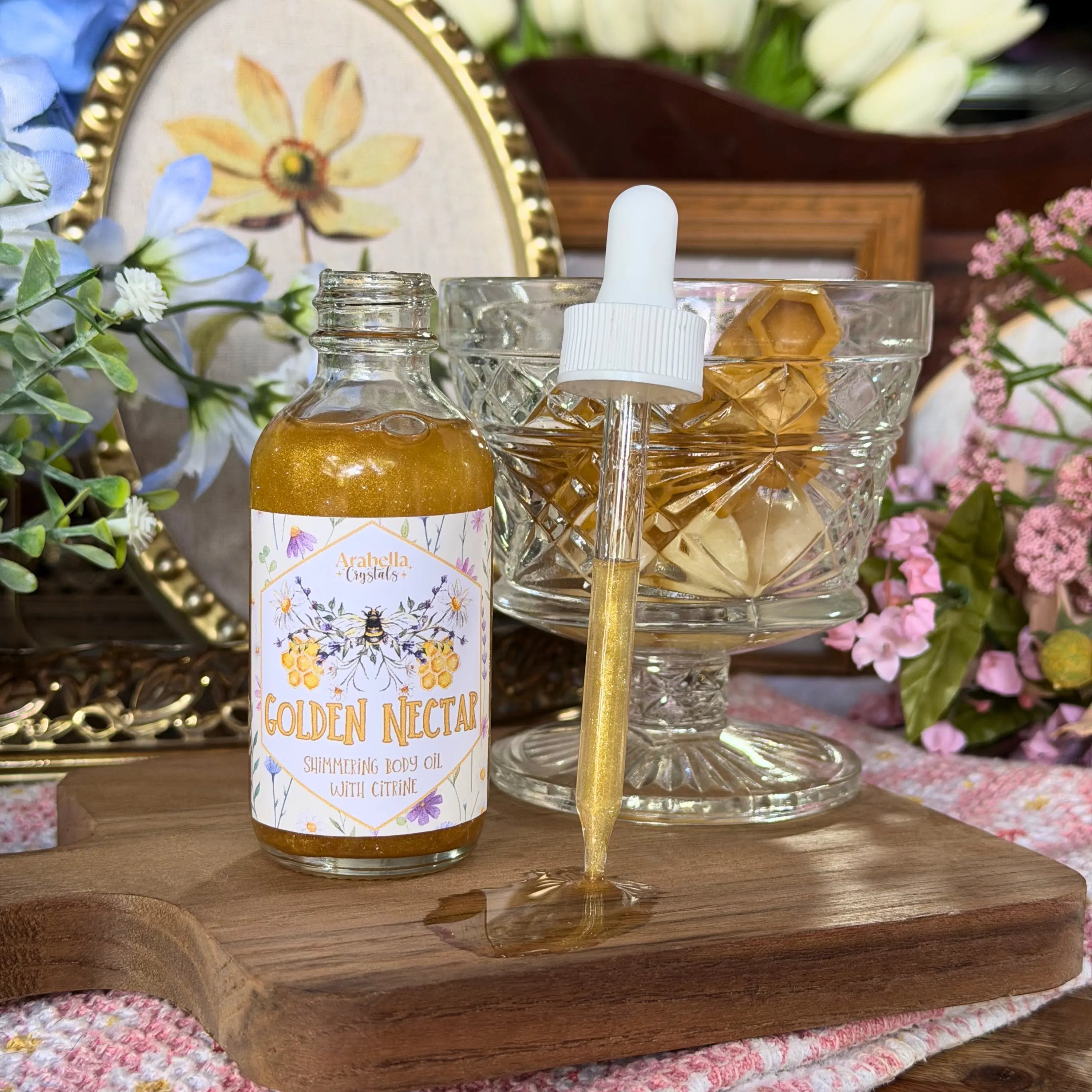 Golden Nectar Spring Homestead Shimmering Oil Notes of: Honey, Sugar & Spice
