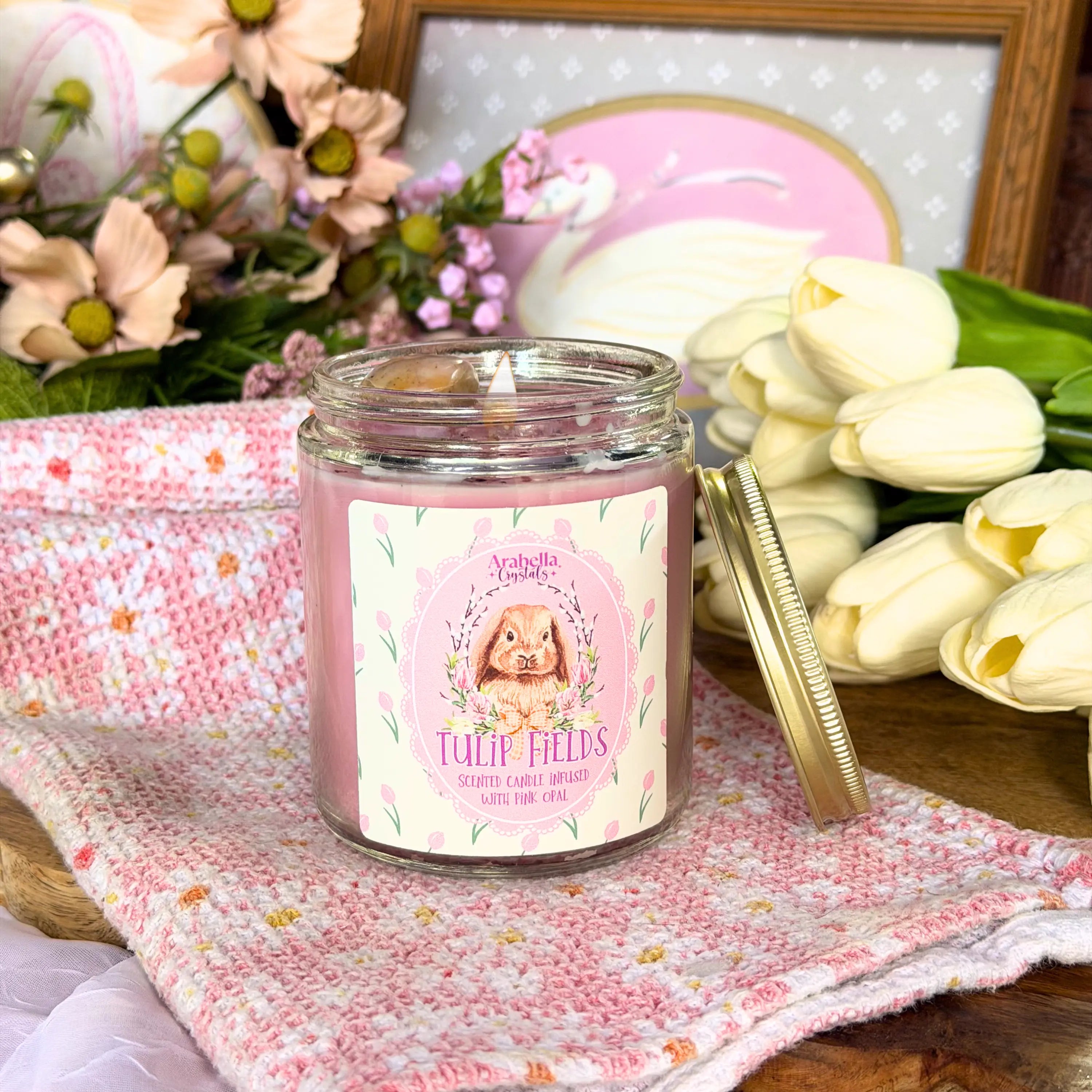 Tulip Fields Spring Homestead Soy Candle Notes of: Peach, Tulip & Green Leaves