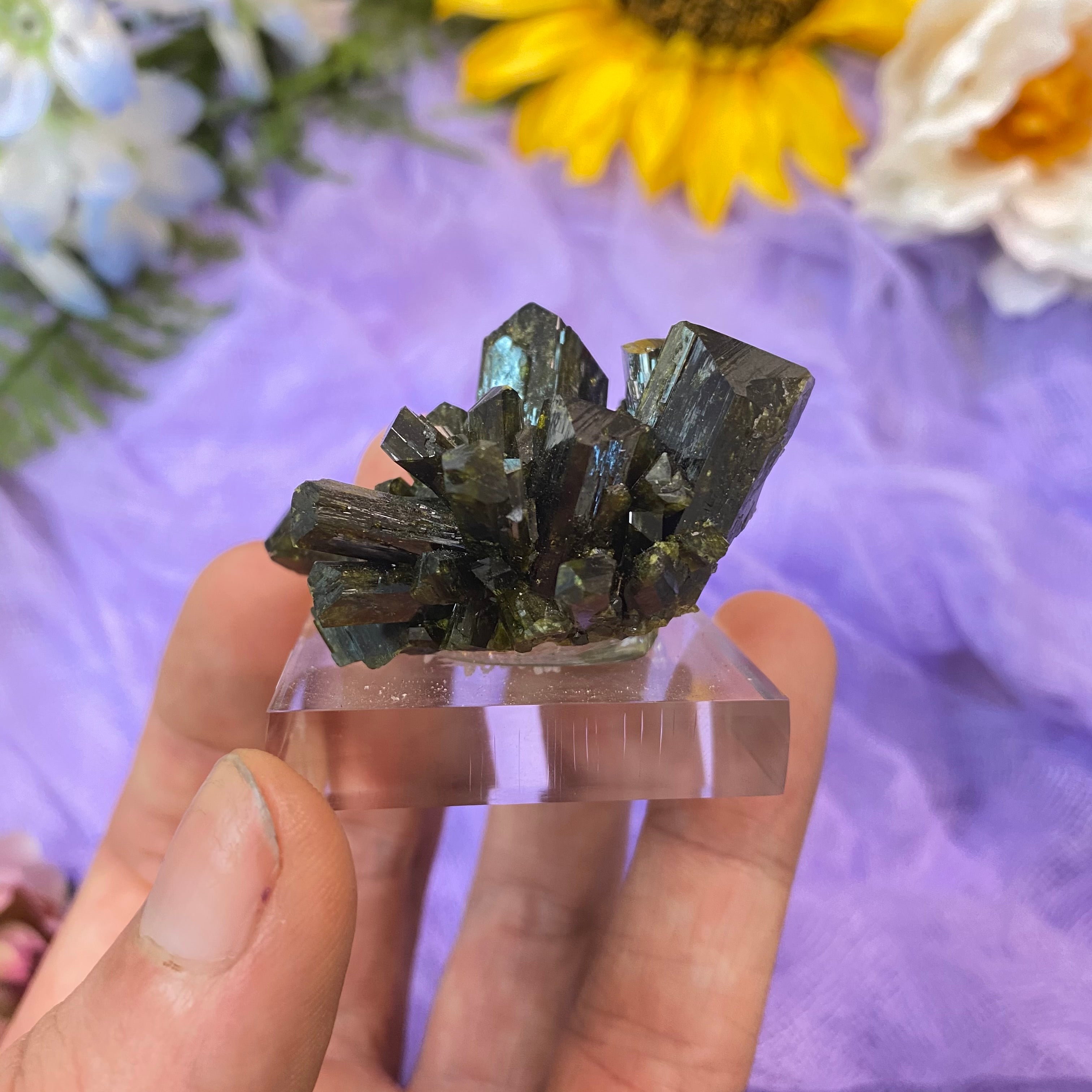 High Quality Green Epidote Cluster